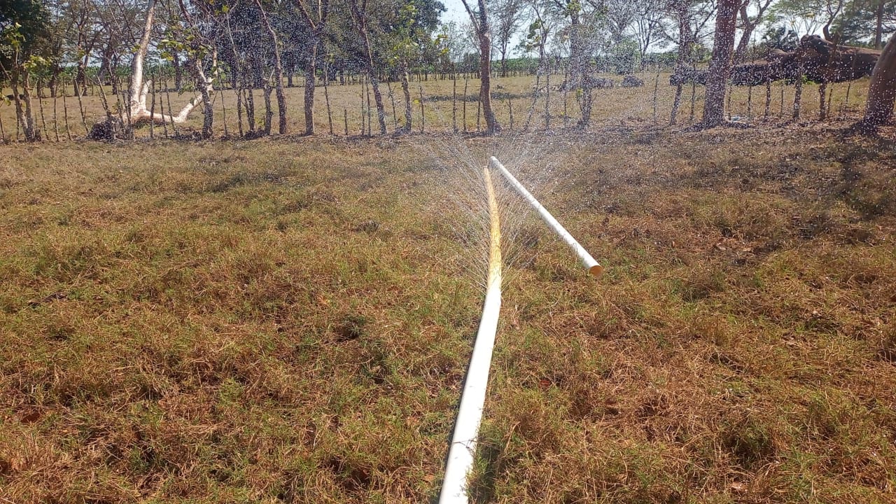 Instalacion 1 de Bomba sumergible SOLAR 4SSC-5-146