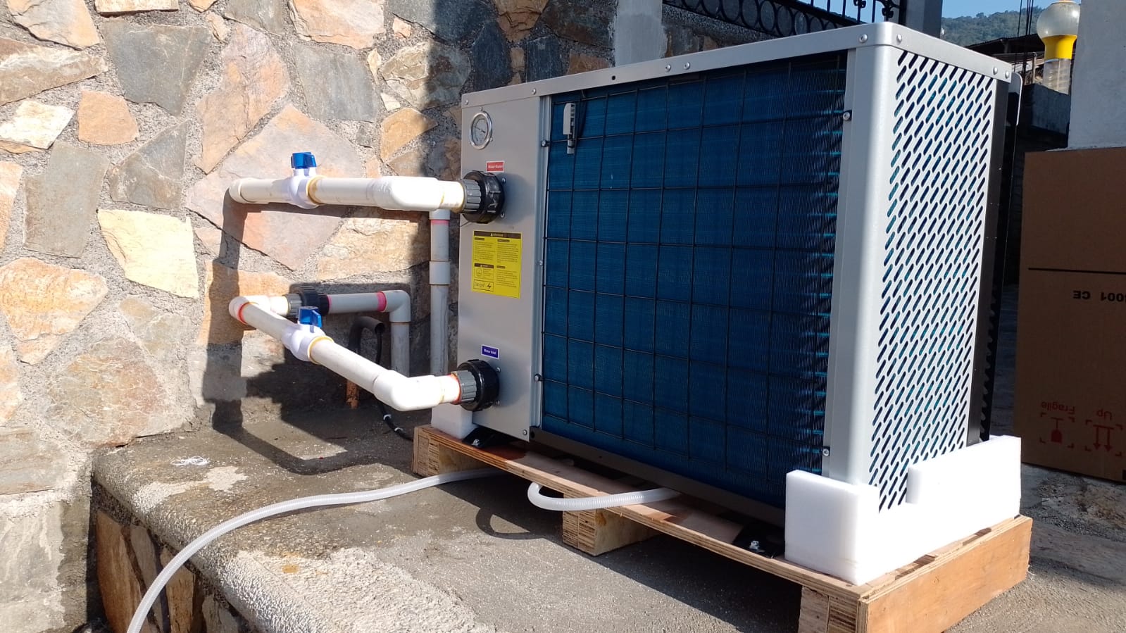 Instalacion 3 de Bomba de Calor 21TG1 / 70000BTU