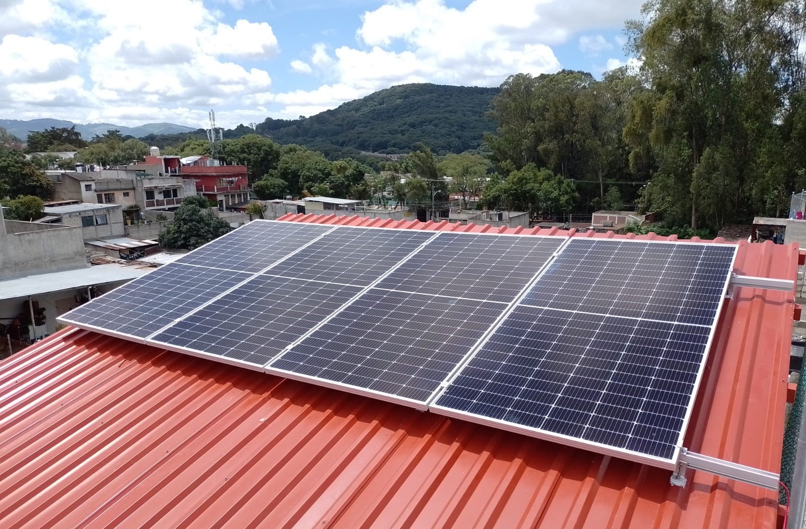 Instalacion 4 de Panel Solar 450W Monocristalino - half cell
