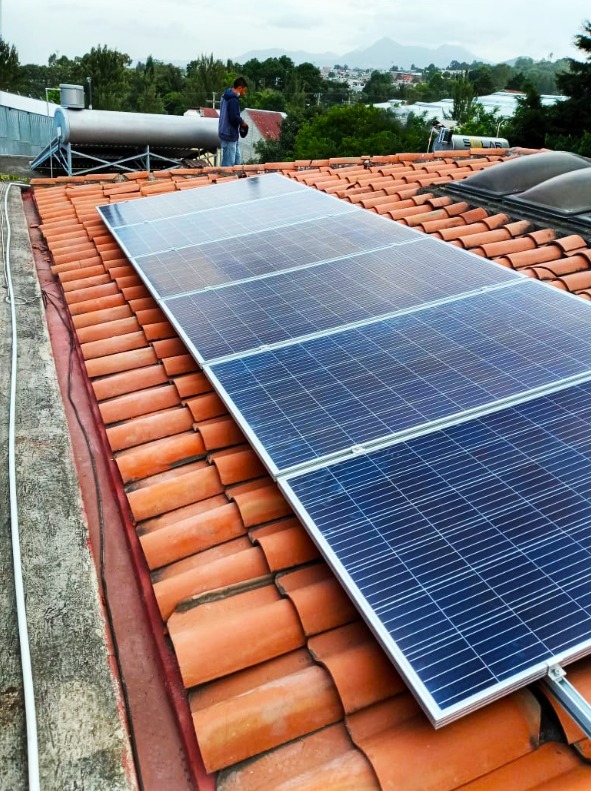 Instalacion 1 de Panel Solar 330W Policristalino